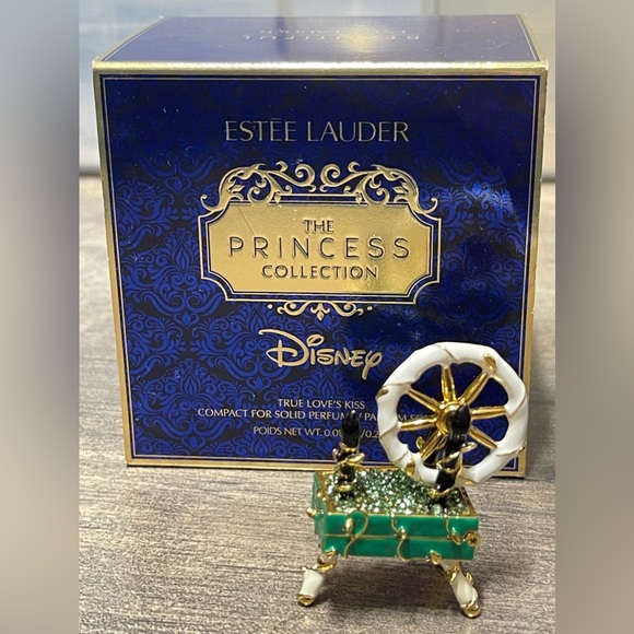 Estee Lauder The Princess Collection True Love's Kiss Solid Perfume Beautiful - Picture 4 of 4